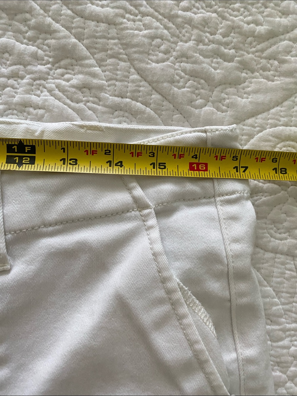 Cabi Lido cropped White Wide-Leg jeans in cotton/poly/spandex with stretch - Picture 6 of 9